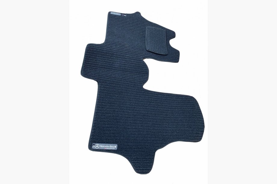 Mercedes Vito W638 1996-2003 Textile Floor Mats (Corona) Image
