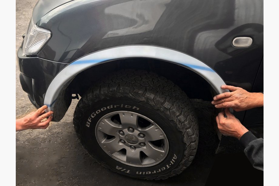 Mitsubishi L200 2006-2015 Stainless Steel Fender Trim (4 pcs) Image
