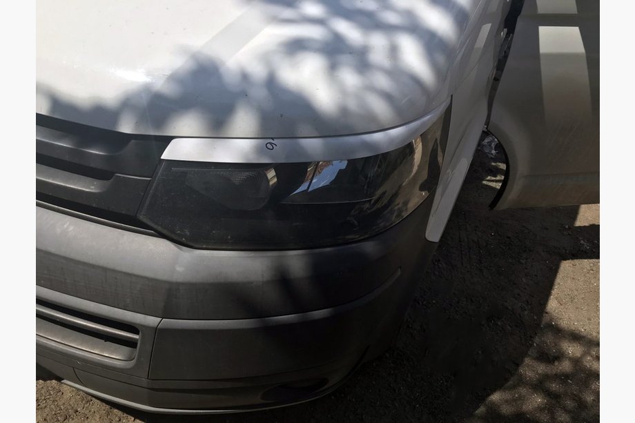 Volkswagen T5 2010-2015 Headlight eyebrows (2 pcs, primed) Image