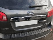 Hyundai Santa Fe 2 2006-2012 Trunk trim above license plate (stainless steel) photo 1