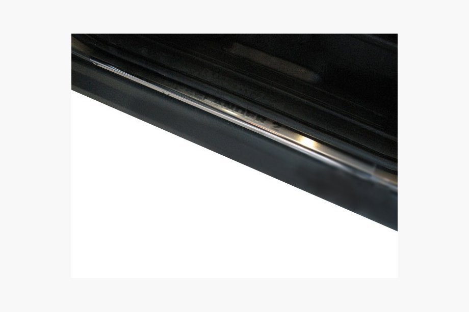 Land Rover Freelander II 2006–2014 Natanika Premium Door Sill Protectors (4 pcs, Stainless Steel) Image