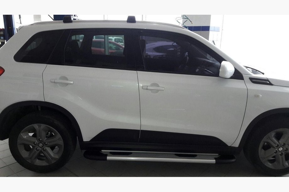 Suzuki Vitara 2015- Side Steps Bosphorus OLD Grey (2 pcs, Aluminum) Image