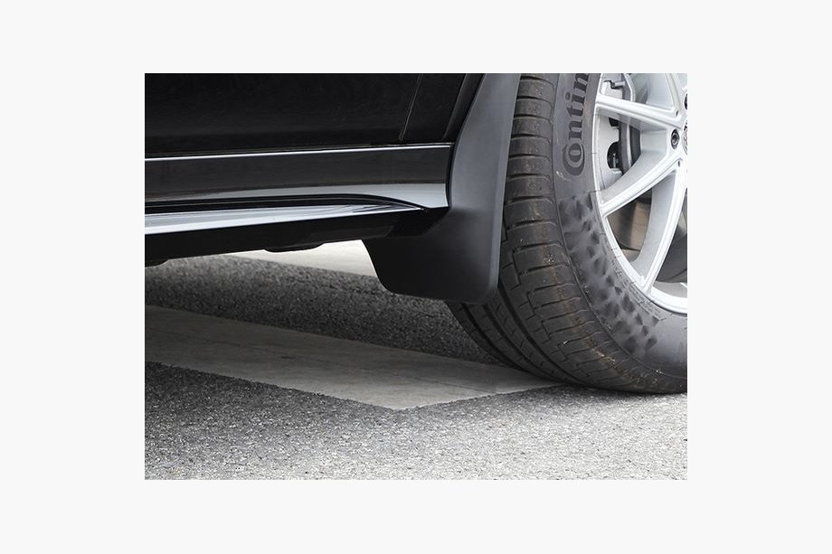 Mercedes GLE W167 2018- Premium Mud Flaps (painted fender flares, model without side steps, 4 pcs) Image