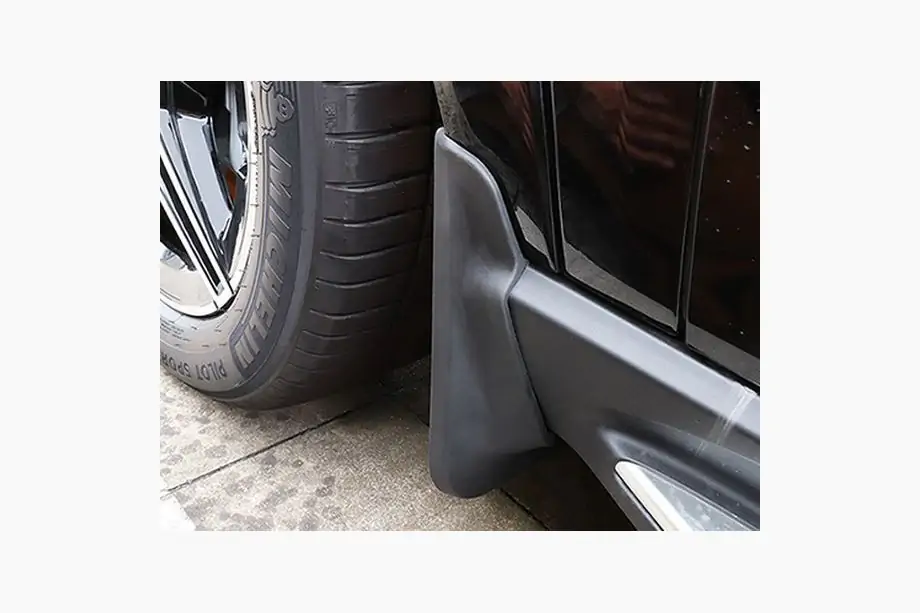 Mercedes GLE W167 2018- Premium Mud Flaps (painted fender flares, model with side steps, 4 pcs) Image