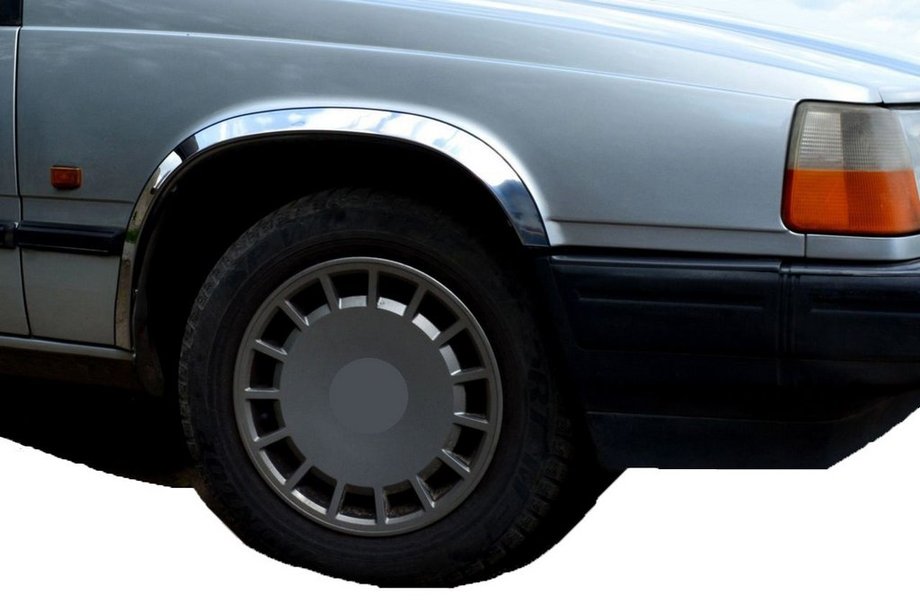 Volvo 940/960 1990-1997 Stainless Steel Fender Trim (4 pcs) Image