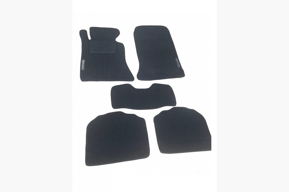 Mercedes E-class W124 1984–1997 Textile Floor Mats (Corona) Image
