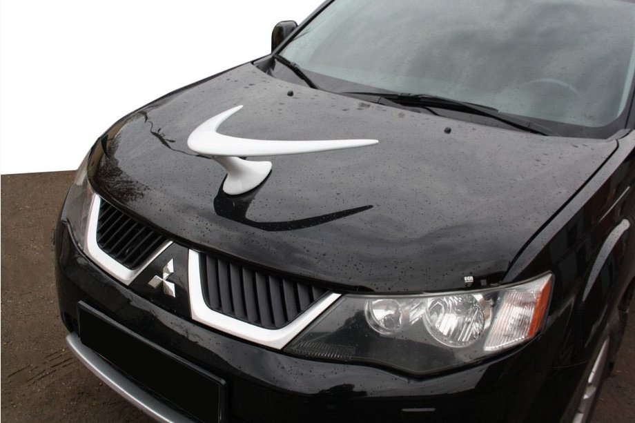 Mitsubishi Outlander 2006-2012 Swallow rear spoiler (primed, paintable) Image