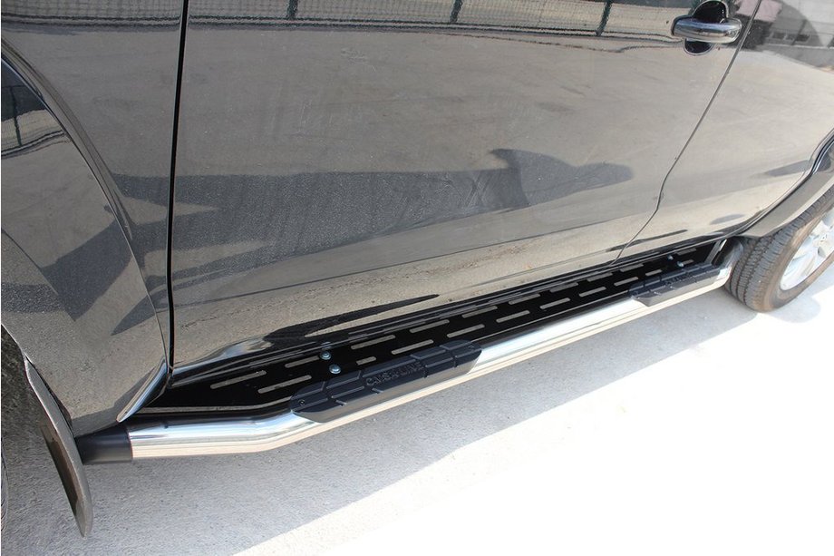 Fiat Fullback 2016- Side Steps Amazon Silver (2 pcs, Stainless Steel) Image