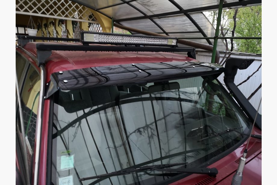 Nissan Patrol Y61 1997-2011 Windshield Sun Visor Image