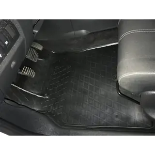 Rubber Floor Mats (4 pcs, Stingray Premium) photo 1