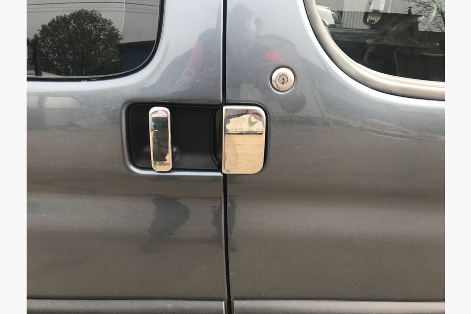 Peugeot Partner 1996-2008 Chrome Door Handle Covers (Stainless Steel) Image