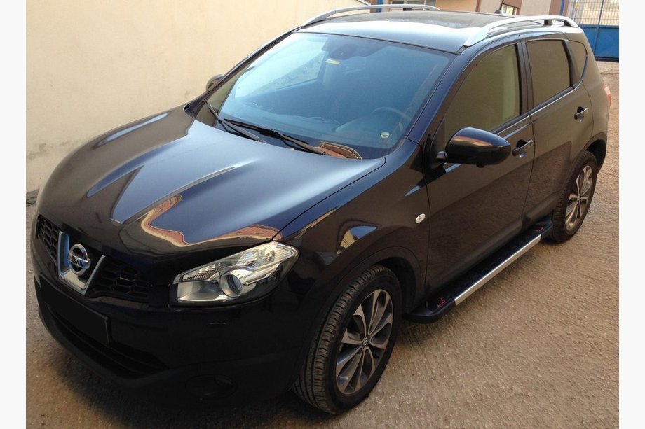 Nissan Qashqai 2010-2014 Side Steps RedLine V1 (2 pcs, aluminum) Image