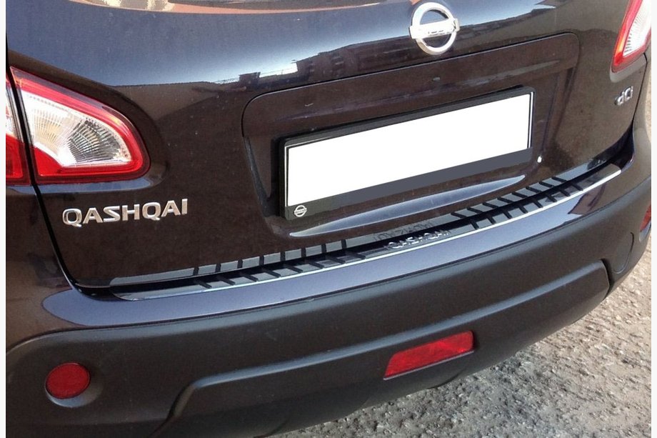 Nissan Qashqai 2007-2010 Rear bumper protector with rubber inserts (stainless steel) Image