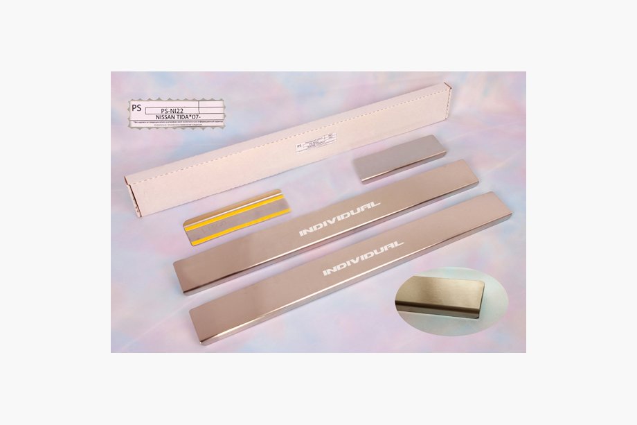 Nissan Tiida 2011-2014 Door Sill Protectors Natanika Standard (4 pcs, Stainless Steel) Image