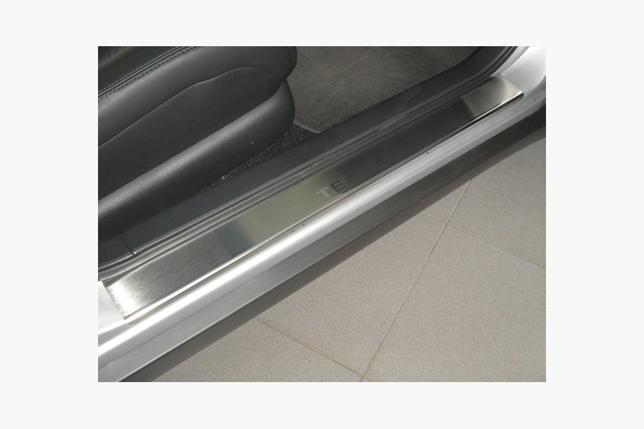 Nissan Teana 2008-2013 Door Sill Protectors Natanko Premium (4 pcs, Stainless Steel) Image