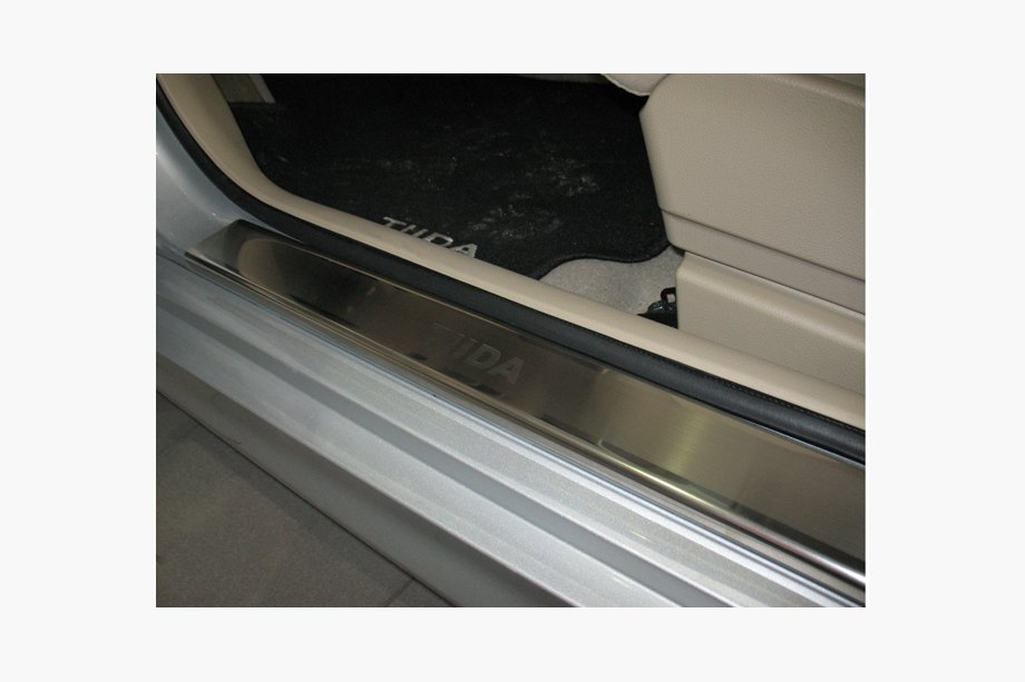 Nissan Tiida 2011-2014 Natanika Premium Door Sill Protectors (4 pcs, Stainless Steel) Image