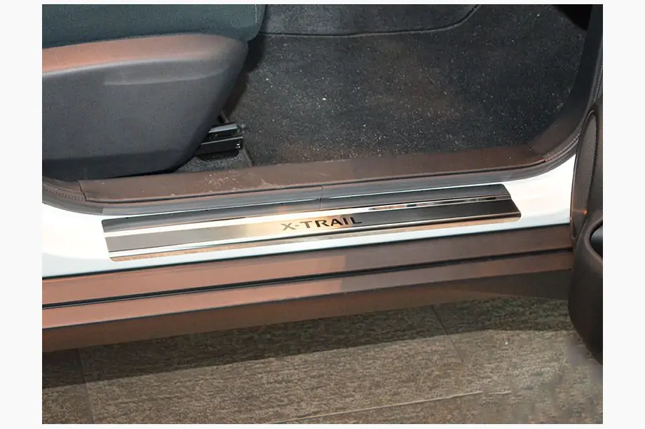 Nissan X-trail T32/Rogue 2014-2021 Door Sill Covers Nataniko (4 pcs, Stainless Steel) Image