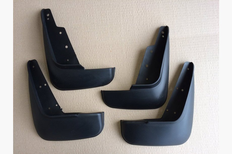Nissan Tiida 2004-2011 Premium Mud Flaps (4 pcs) Image