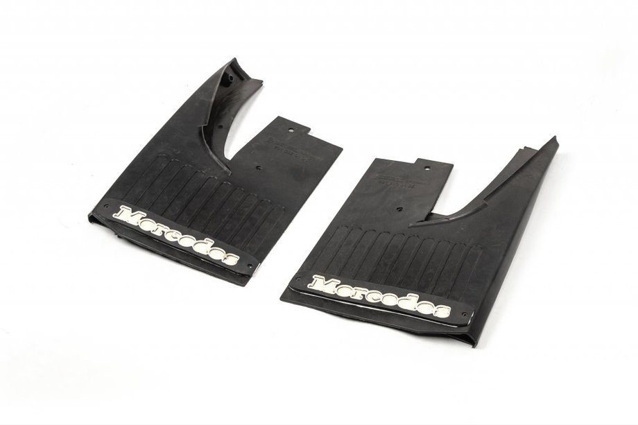 Mercedes Sprinter W901/902/903/904/905 1995–2006 Premium Mud Flaps with Lighting (2 pcs) Image