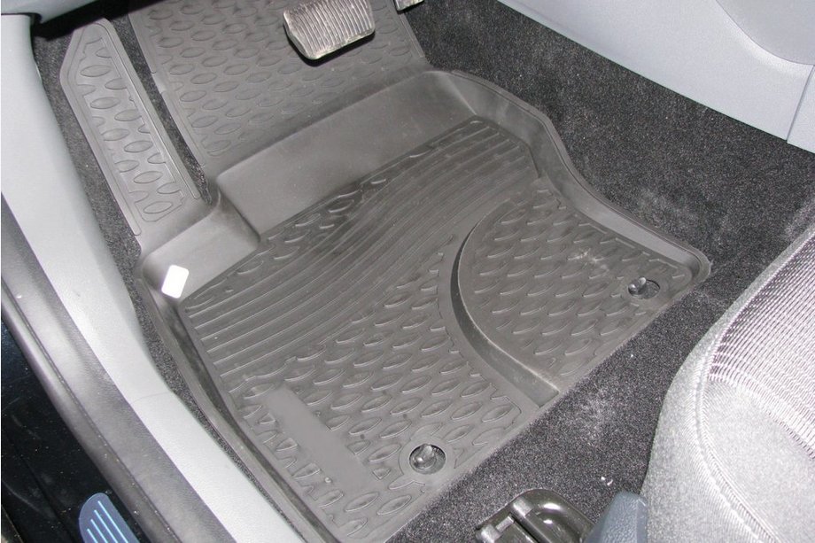 Ford Focus III 2011-2017 Rubber Floor Mat Front Left Interior (Novline) Option 1 Image