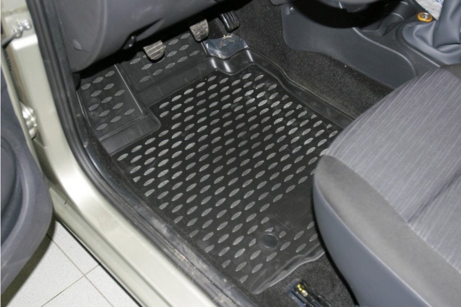 Renault Logan I 2005-2008 3D Rubber Floor Mats for Interior (4 pcs, Novline) Image