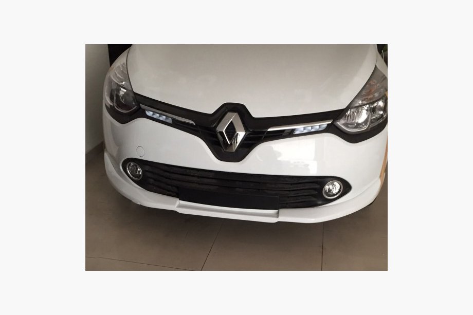 Renault Clio IV 2012-2019 Front bumper lip (primed for painting) Image