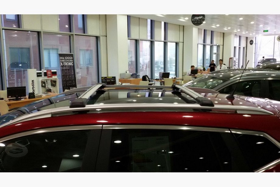 Nissan Pathfinder R51 2005-2014 Lockable roof cross bars for integrated roof rails (2 pcs) Photo 4