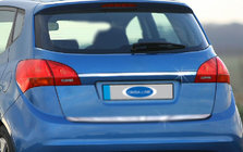 Kia Venga 2010-2019 Stainless steel trim above license plate photo 1