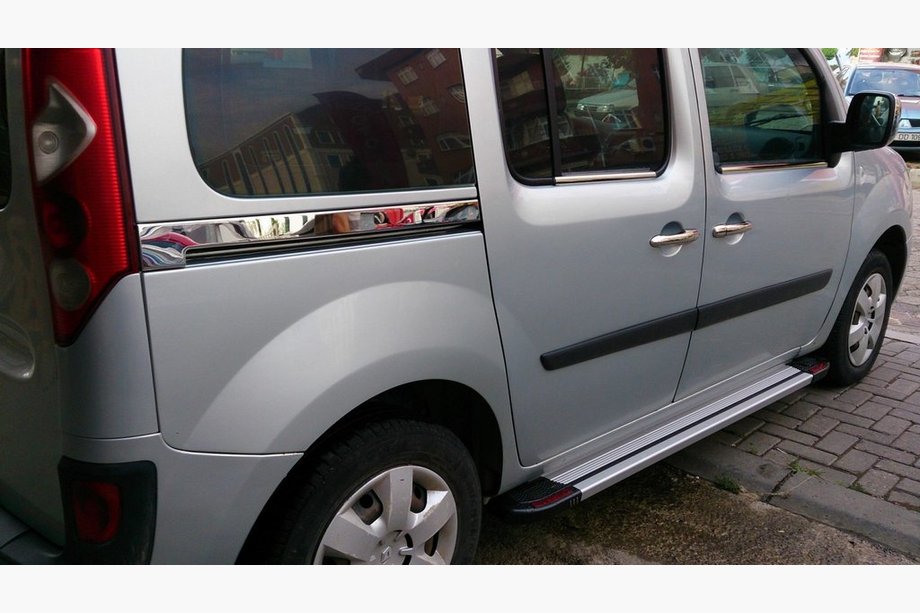 Renault Kangoo 2008–2020 Molding for sliding door (2 pcs, stainless steel) Photo 2