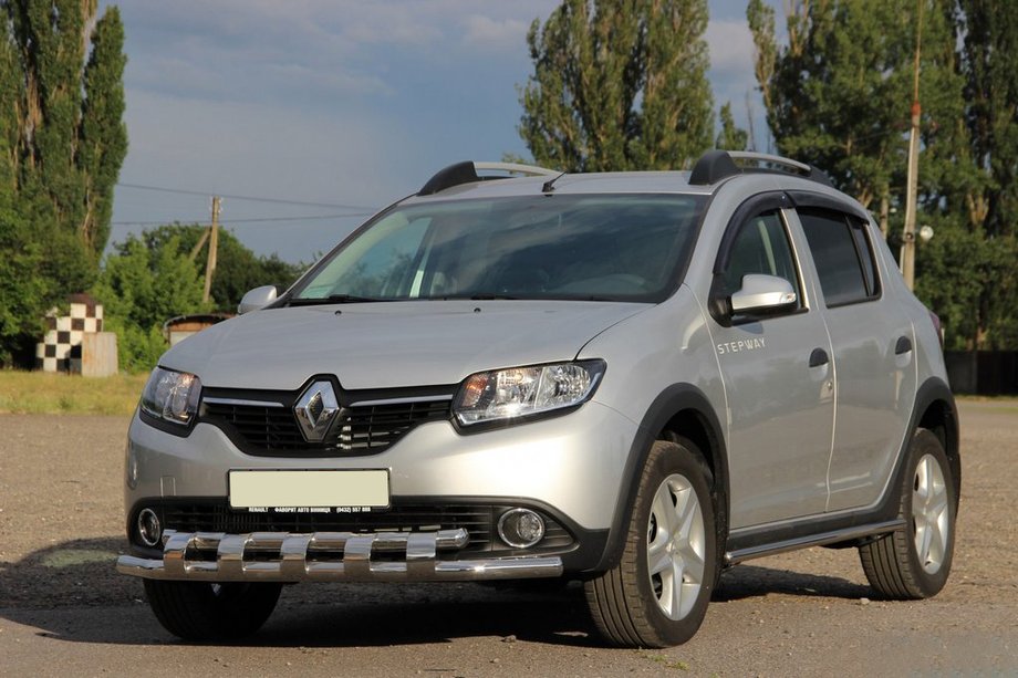 Renault Sandero 2013-2022 Front Bar ST015 (Stainless Steel) Image