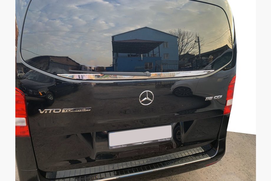 Mercedes Vito/V-class W447 2014- Rear window trim (small glass) stainless steel Image
