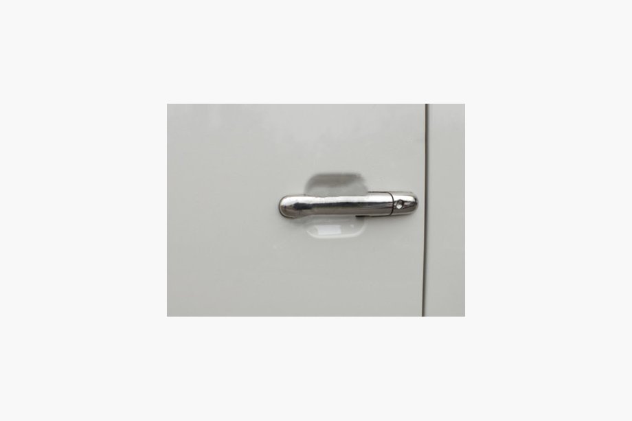 Mercedes Vito W638 1996-2003 Chrome Door Handles (Steel, 5 pcs) Carmos Image