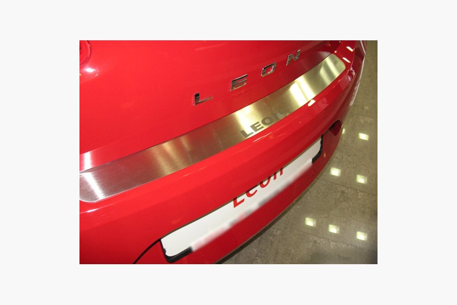 Seat Leon 2005-2012 Rear bumper protector Natanika (stainless steel) Image