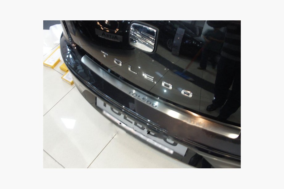Seat Toledo 2005-2012 Rear Bumper Protector Nataniko (Stainless Steel) Image