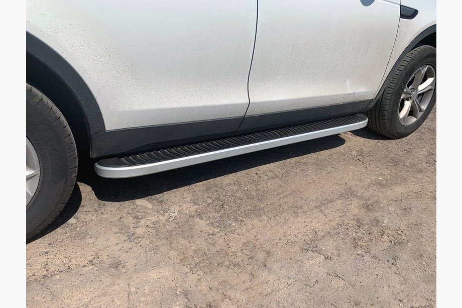 Land Rover Discovery Sport 2014- Side Steps Tayga Grey (2 pcs, Aluminum) Image