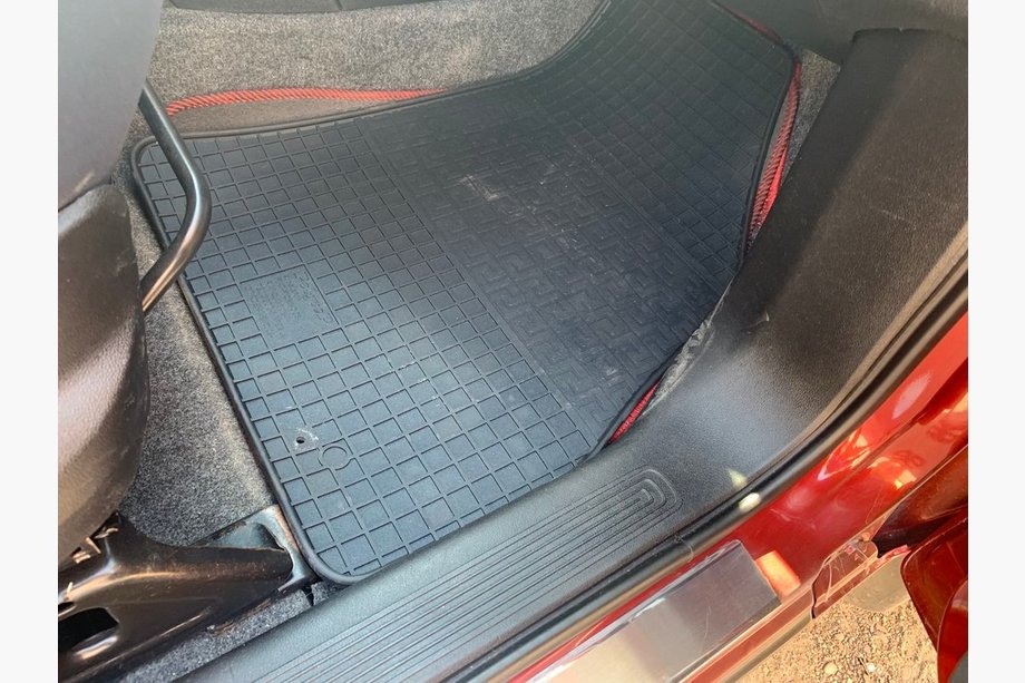 Peugeot Bipper 2008-2017 Rubber Floor Mats (Polytep) Image