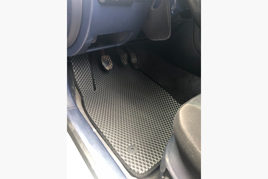 Audi A6 C5 1997-2001 EVA Floor Mats (black) Image