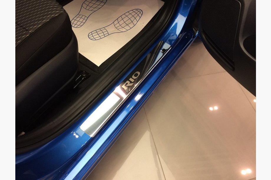 Kia Rio 2005-2011 Door Sill Protectors Natanika Standard (4 pcs, Stainless Steel) Image