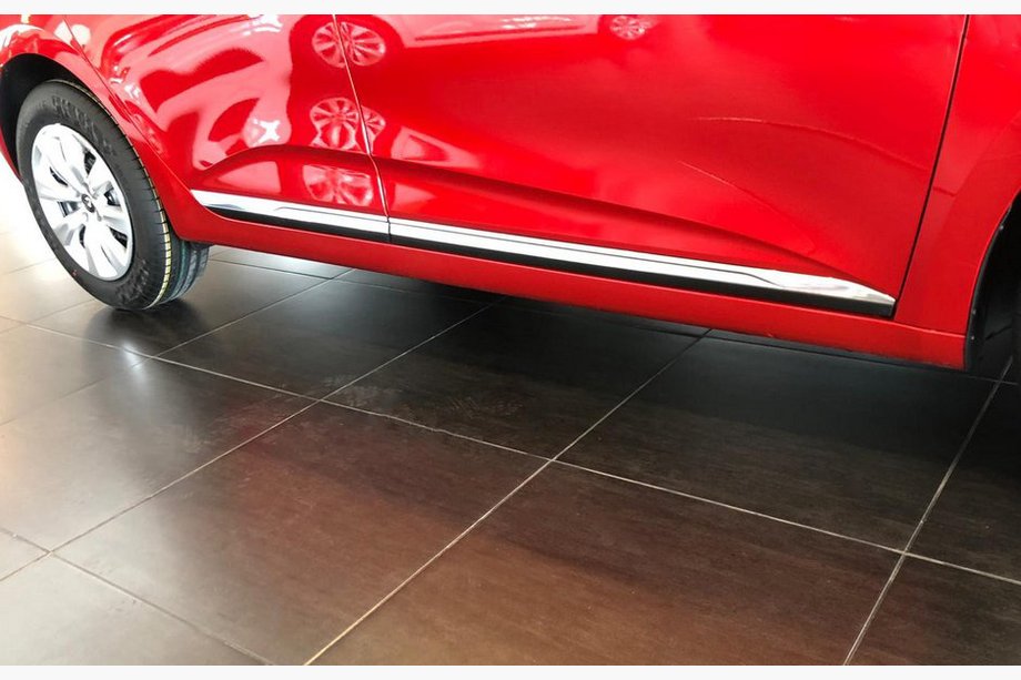 Renault Clio V 2019- Stainless Steel Door Molding Covers OmsaLine - Italian Stainless Steel Image