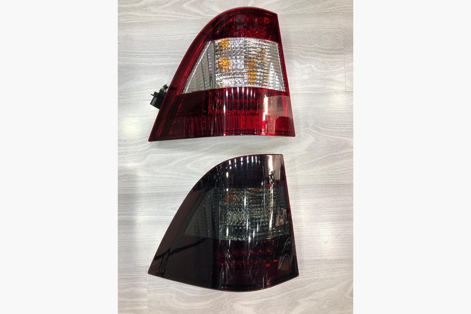 Mercedes ML W163 1997-2005 LED Tail Lights (2 pcs) Image