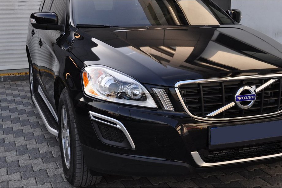 Volvo XC60 2009-2017 Side Steps Fullmond (2 pcs, Aluminum) Image
