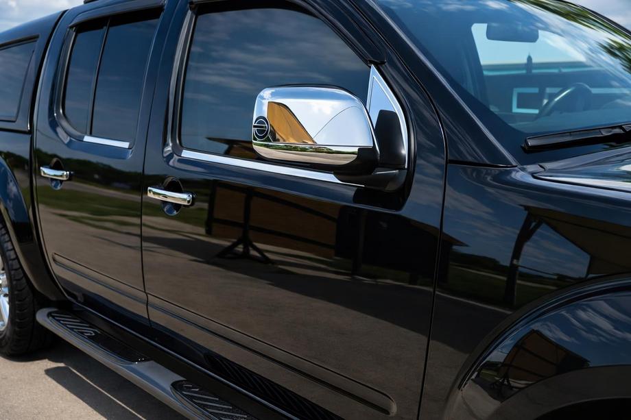 Nissan Navara 2006-2015 Wind deflector covers (2 pcs, stainless steel) Image