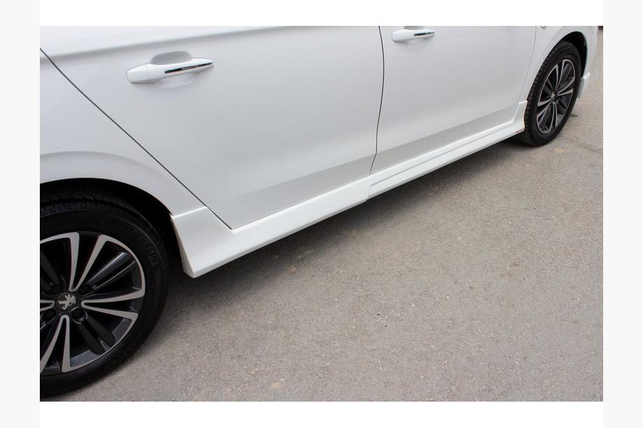 Peugeot 301 2012- Side Skirts 2017+ (primed for painting) Image