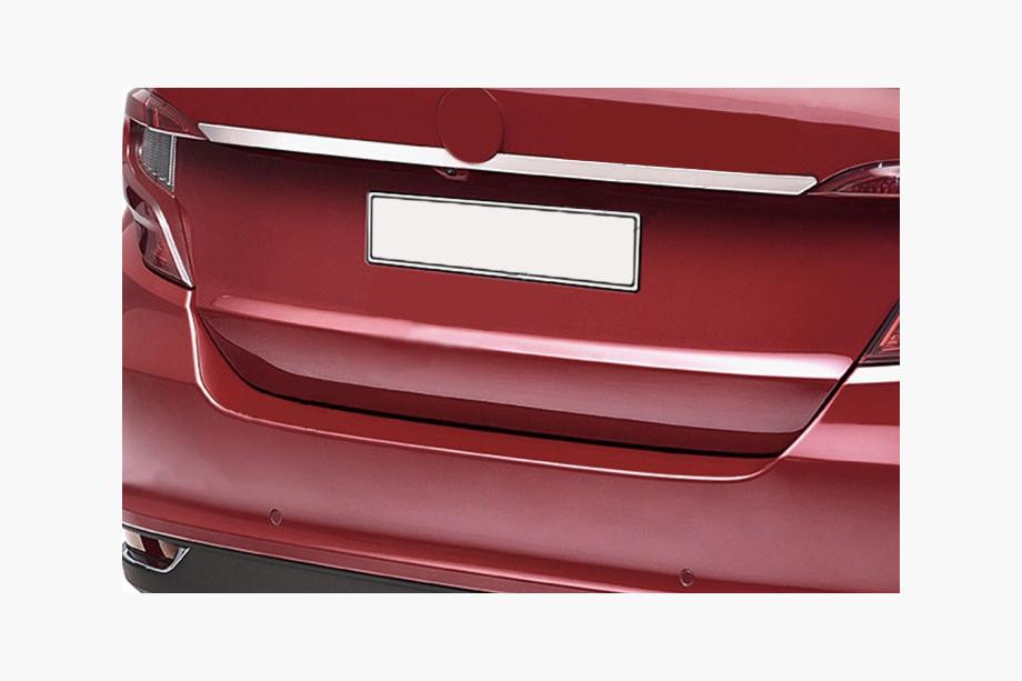 Fiat Tipo Cross 2021- Chrome trim above license plate (stainless steel) Image