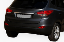 Hyundai IX-35 2010-2015 Chrome trim above license plate (narrow) photo 1