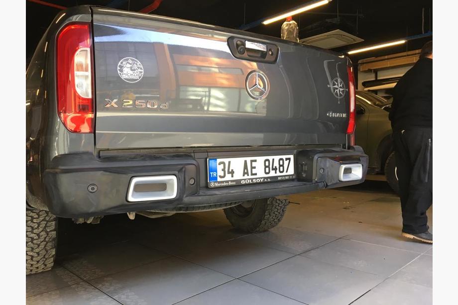 Mercedes X class 2017-2020 Rear diffuser (black matte) Image
