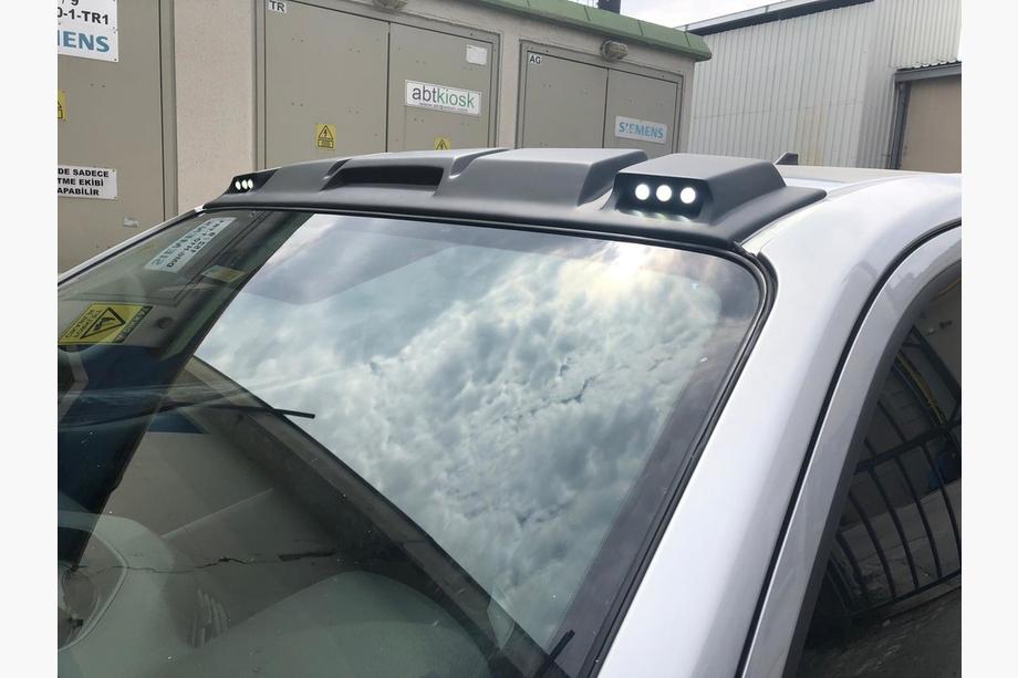 Nissan Navara/NP300 2016- Windshield Visor (Meliset LED V1) Image