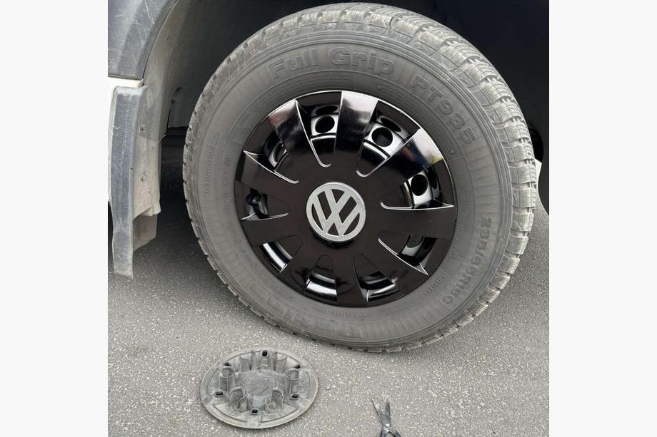 Volkswagen Crafter 2006-2016 Black ABS Wheel Covers (1-piece, set of 4) Image