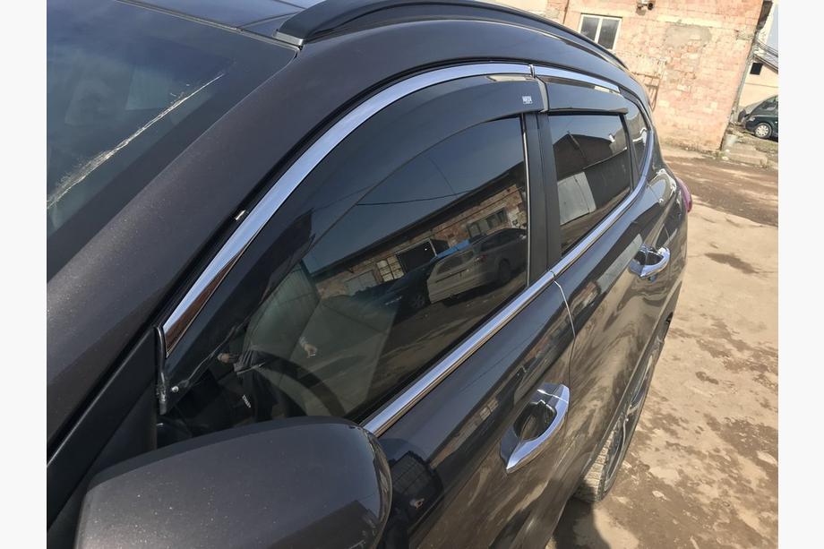 Hyundai Tucson TL 2016-2021 Window deflectors with chrome strip (4 pcs, Niken) Image