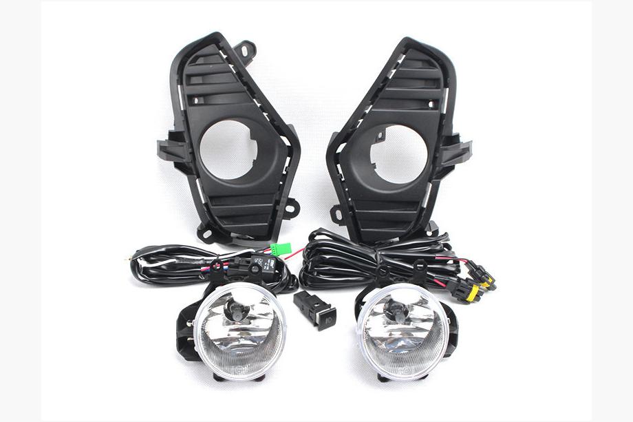 Toyota Rav 4 2019–2025 Fog Lights (2 pcs, Halogen) Image